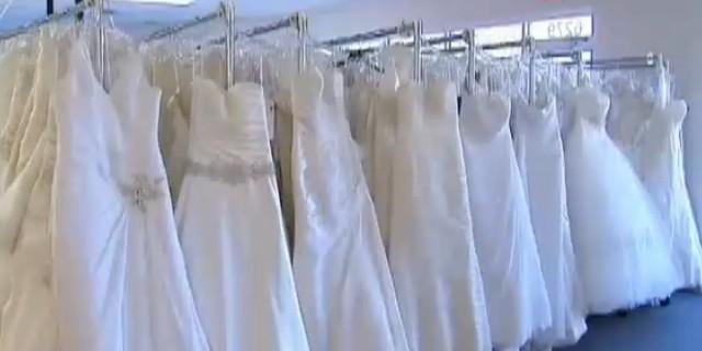 Organization Sells Designer Wedding Dresses For A Great Cause - Weddbook