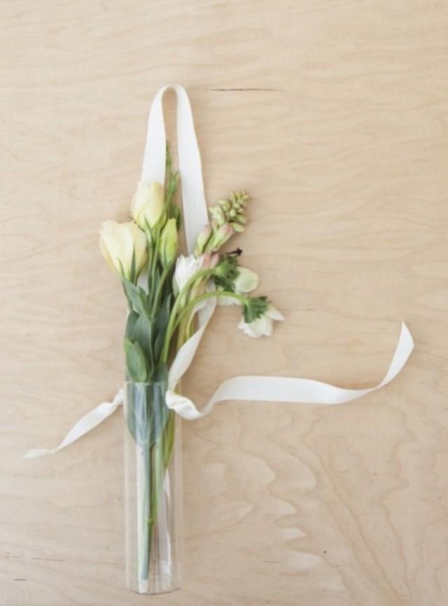 Lovely Diy Hanging Floral Vases For Your Wedding Decor