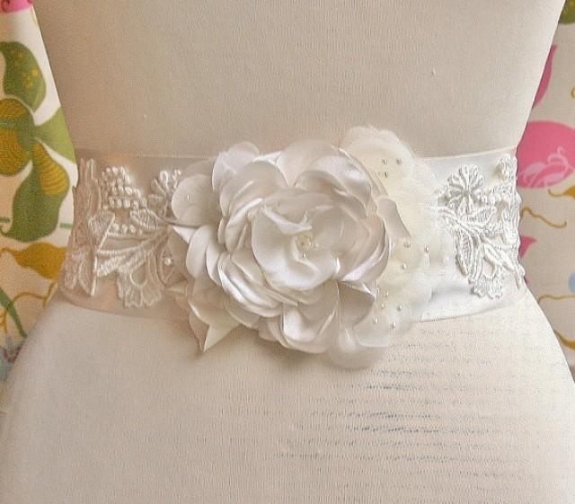wedding photo - Wedding/Bridal Sash Belt via Etsy
