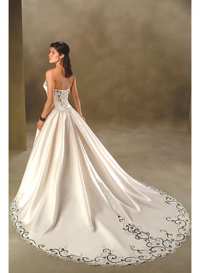 wedding photo - A-line Sweetheart Strapless Embroidery Empire Sweep-train Floor-length Wedding Dresses WE1632