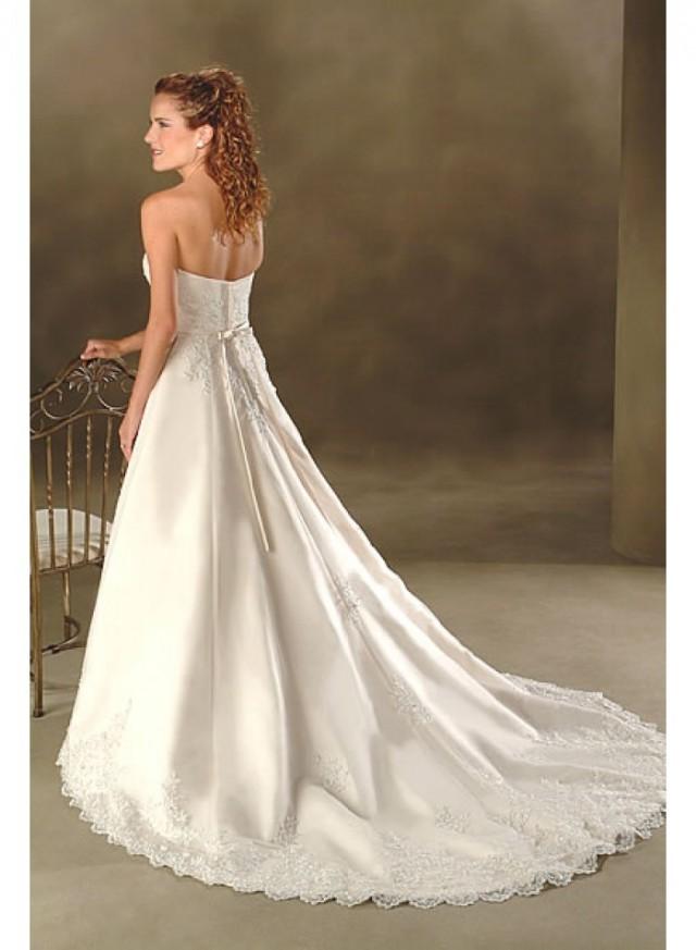 wedding photo - A-line Strapless Embroidery Empire Sweep-train Floor-length Wedding Dresses WE1630
