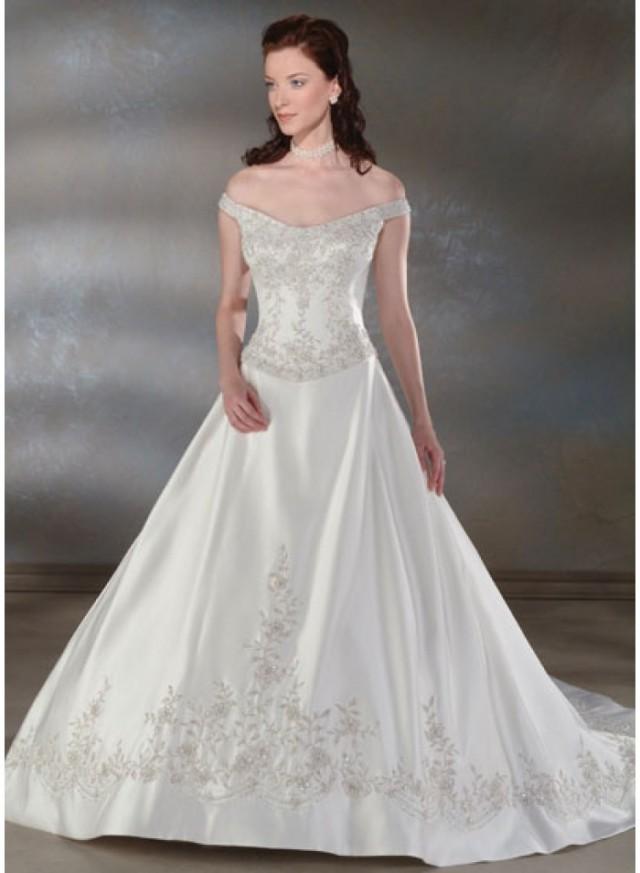 wedding photo - V-neck off-the-shoulder Embroidery Empire Sweep-train Floor-length Wedding Dresses WE1626