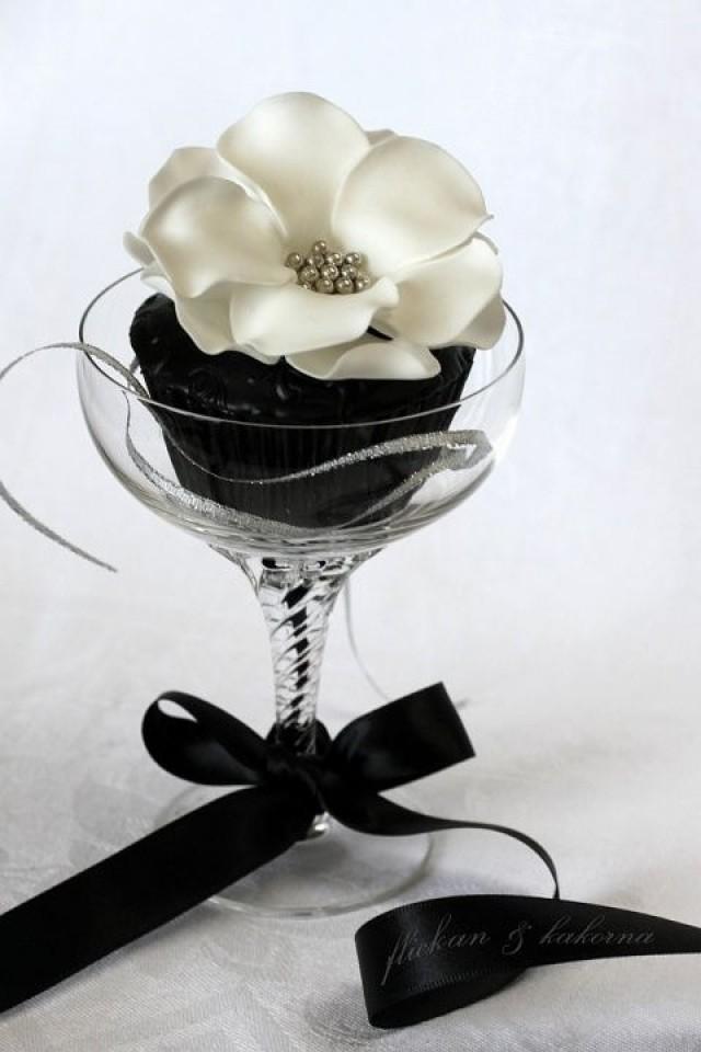 wedding photo - Black & White Wedding Ideas
