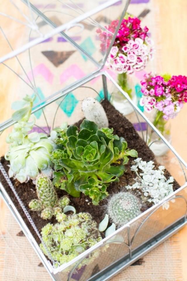 Rustic And Nature Inspired DIY Terrarium Centerpiece | Weddingomania