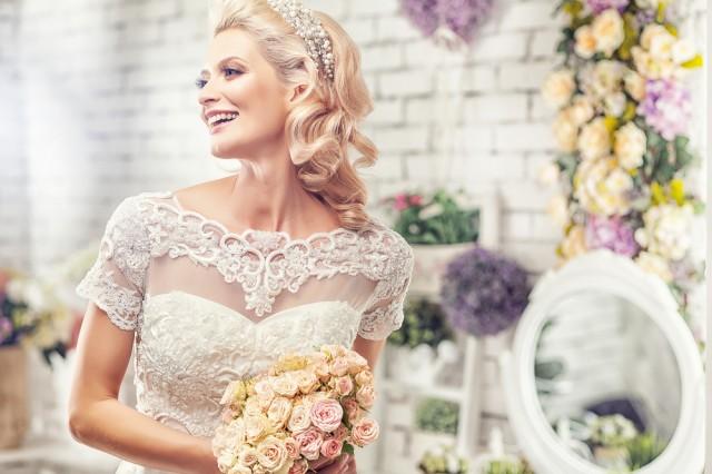 wedding photo - Why a Vintage Wedding Dress Might Be Right for You 