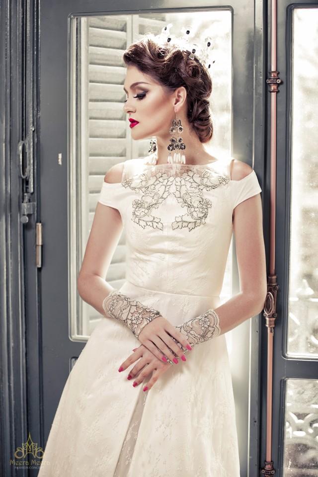 wedding photo - A-line wedding dress with cut-out detail, bead lace in classic split gown