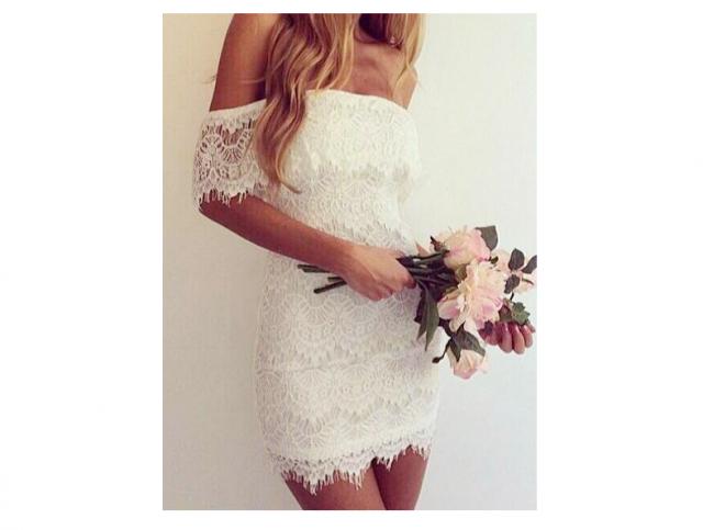 wedding photo - lace dress