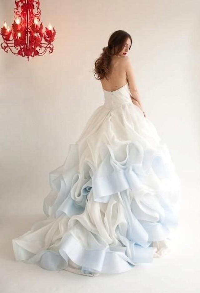 wedding photo - 50 Gorgeous Wedding Dress Details That Are Utterly To Die For