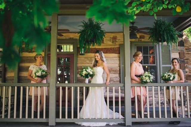 Rustic Chic Maryland Barn Wedding Modwedding Weddbook