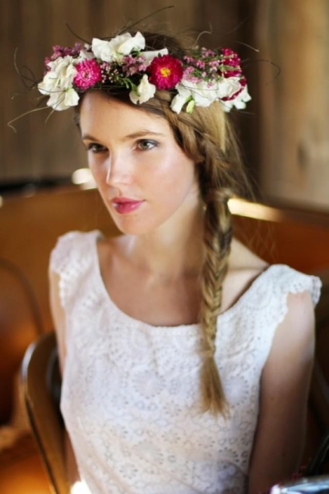 Simple Yet Beautiful DIY Flower Crown To Make | Weddingomania - Weddbook