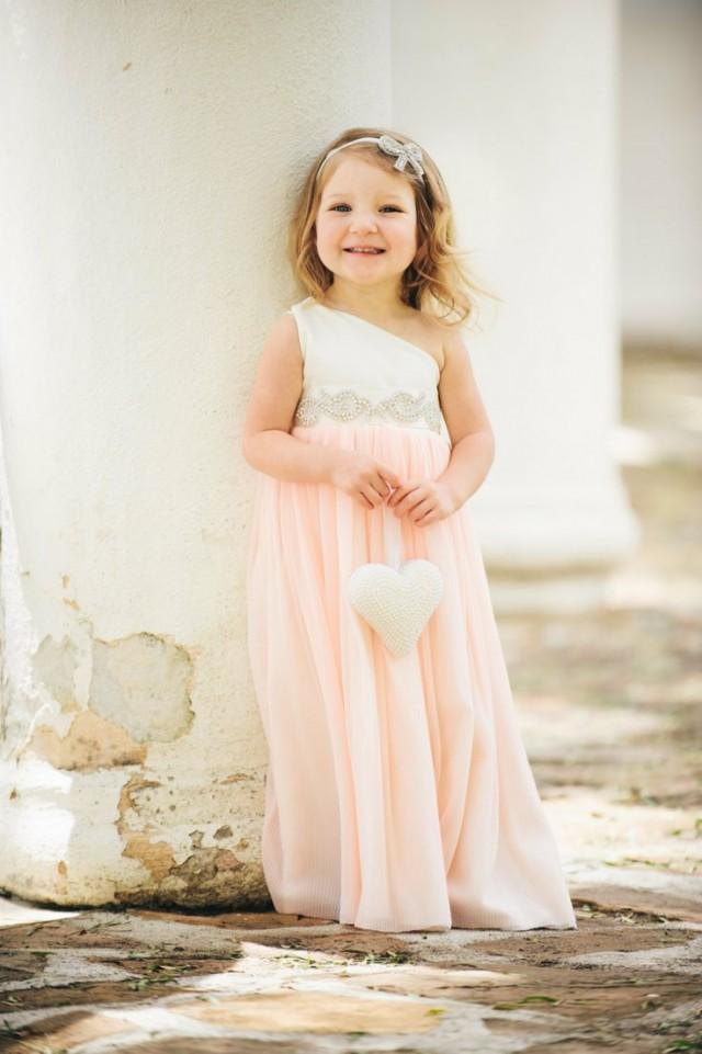 Special occasion toddler girl dress