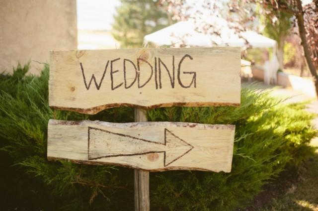 wedding photo - Wedding Story: Ronnie and Nick's Fairytale Golf Course Wedding - Piece of Cake Wedding Decor