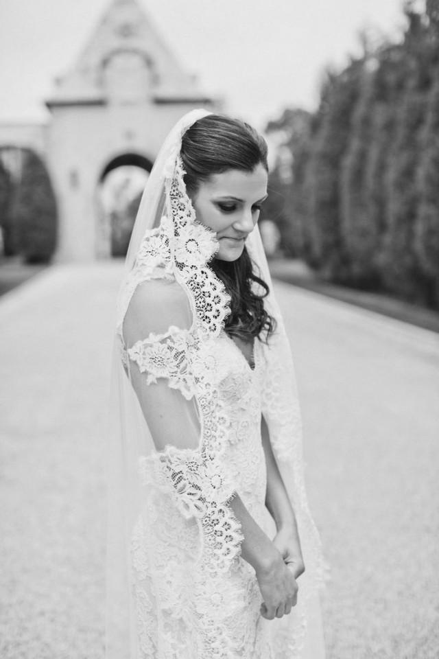 wedding photo - Weddings-Bride-Veil