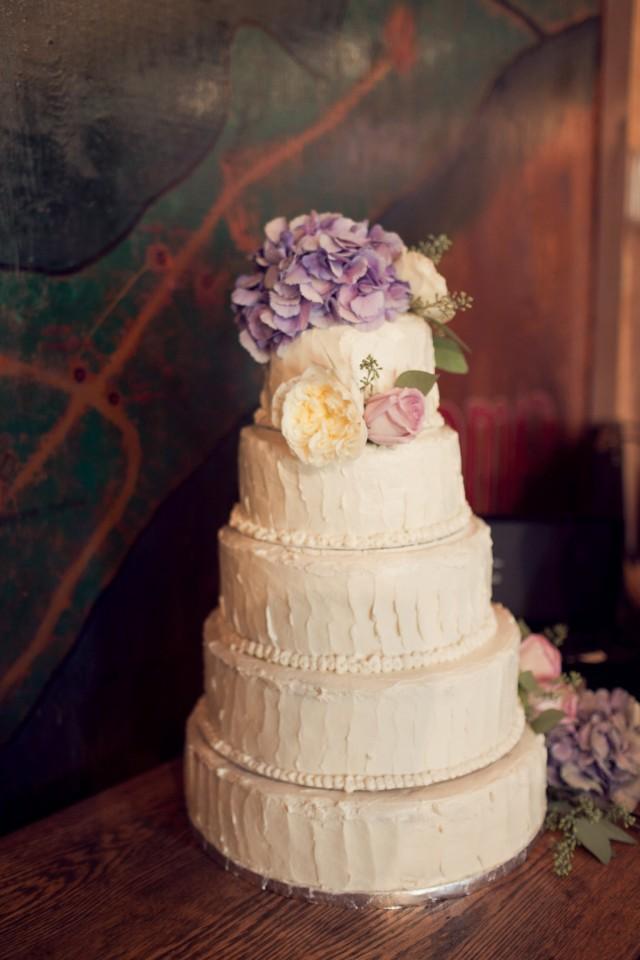 wedding photo - Rustic Wedding Cake