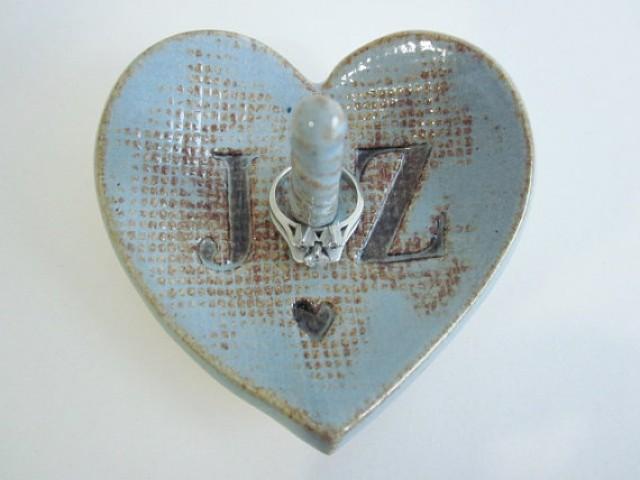 Ceramic wedding ring holders