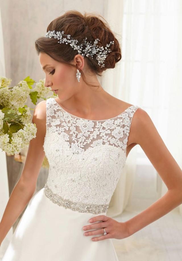 Scoop V-back Natural Waist A-line Satin,lace Wedding Dress
