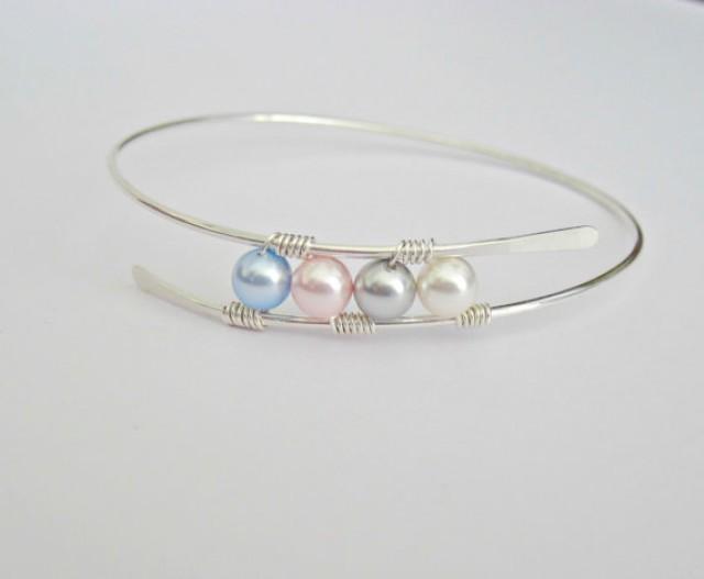 wedding photo - Mothers Bracelet Bangle Mommy Jewelry 2 to 10 Pearls Grandmothers Mother of the Bride Bridesmaid Jewlery Birthstone Floating Pearl