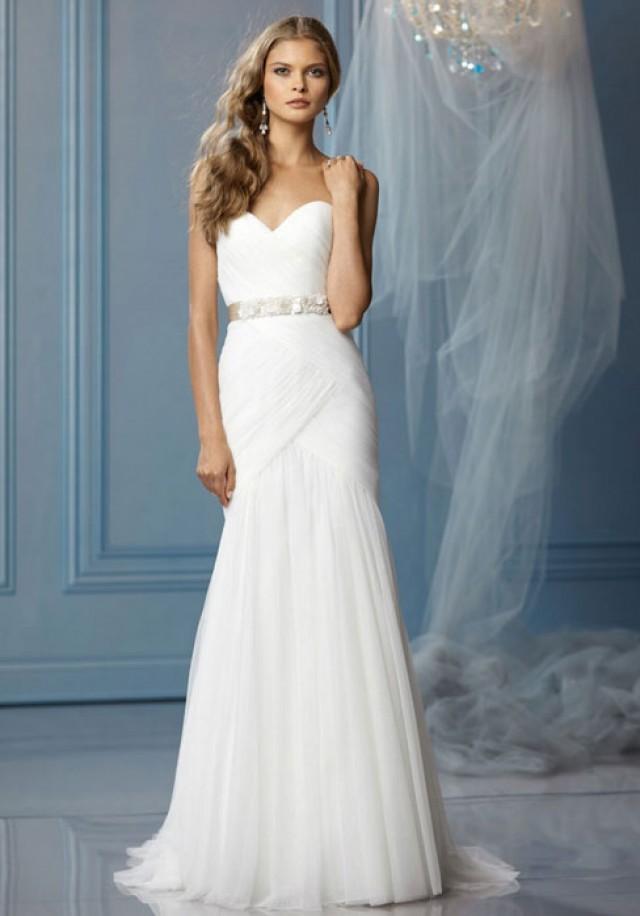 Sheath/Column Tulle Sweetheart Natural Waist Floor-Length Wedding Dress