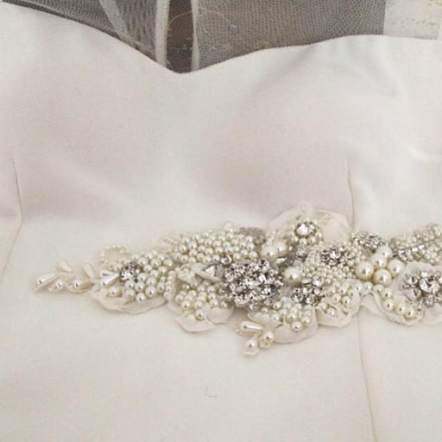 wedding photo - Ivory Pearl Crystal Beaded Sash Bridal Wedding Belt 3D Applique