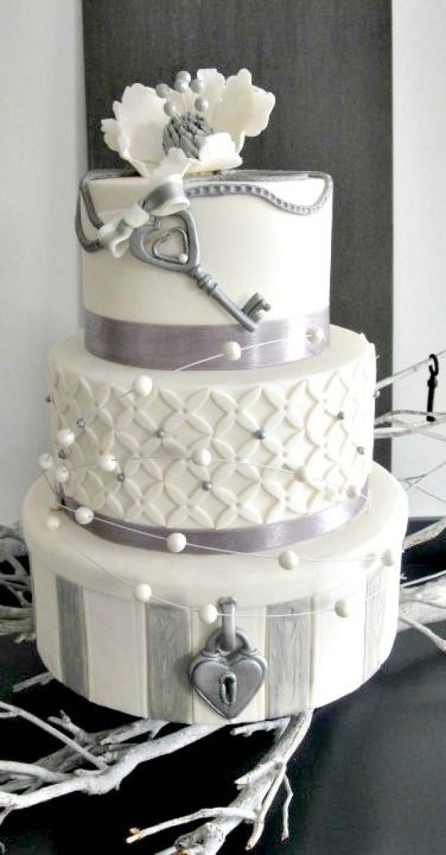 wedding photo - "I DO" Cakes
