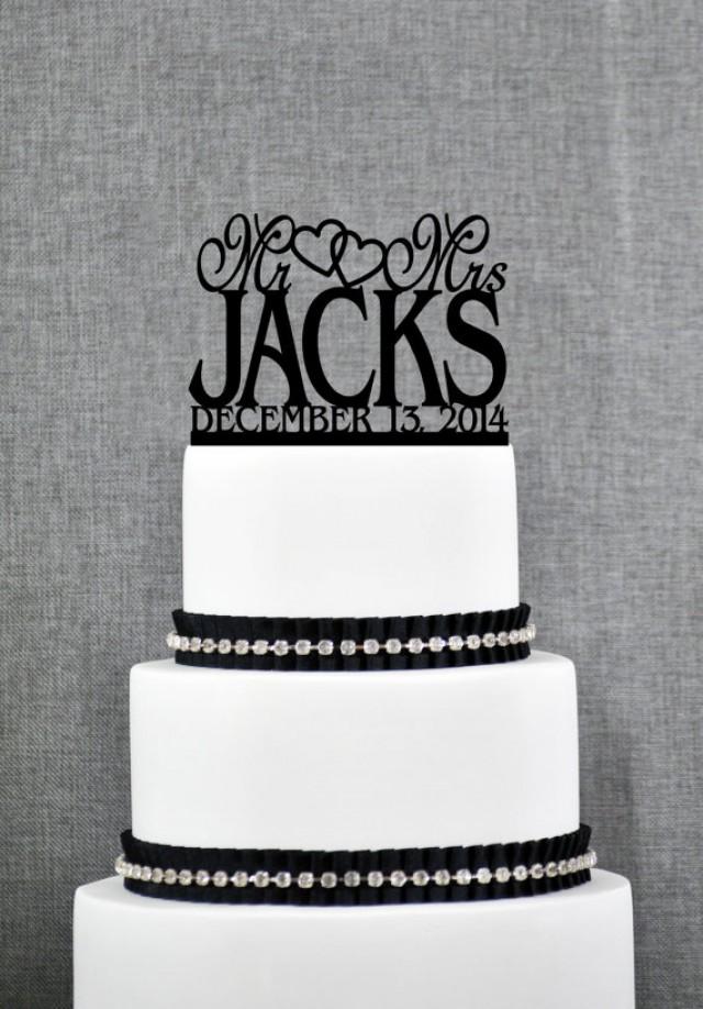wedding photo - Traditional Last Name Heart Wedding Cake Toppers with Date, Personalized Wedding Cake Topper, Custom Mr and Mrs Wedding Cake Topper - (S023)