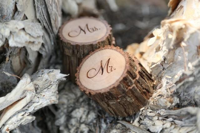 Wood wedding ring holder