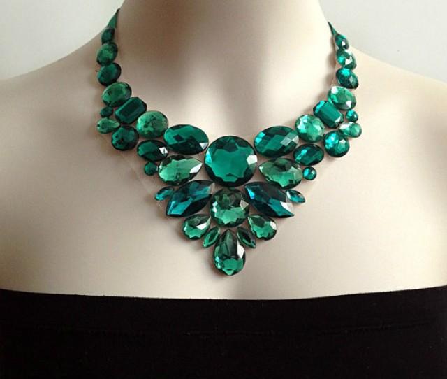 green necklace for wedding