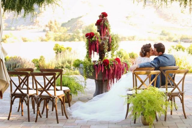 wedding photo - Vibrant Garden Wedding Inspiration