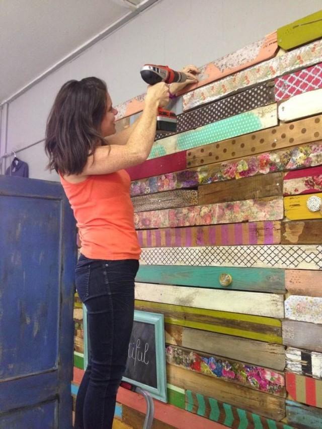 Vintage Show Off: A Fabulous Pallet Wall