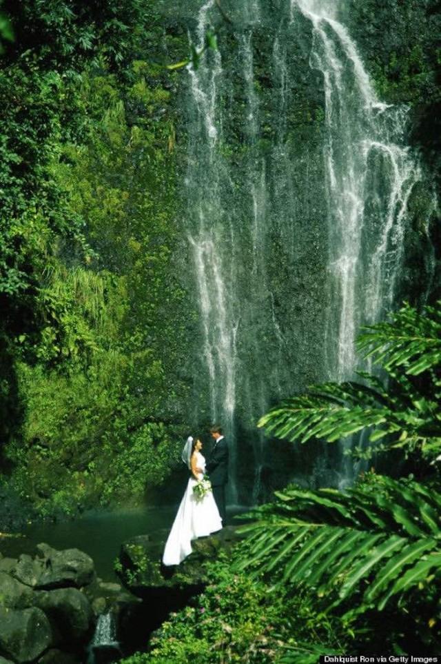 17 Beautiful Places To Get Married - Weddbook
