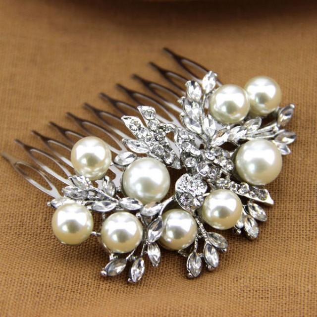 wedding photo - Vintage Inspired Pearl Crystal Bridal Hair Comb