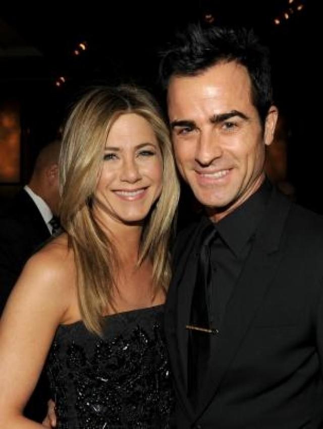 wedding photo - Jennifer Aniston and Justin Theroux are now married