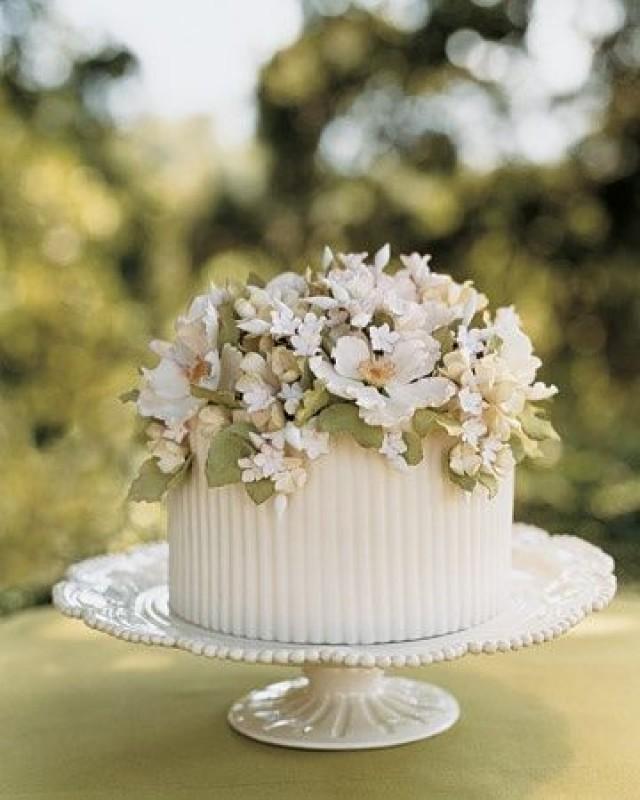 wedding photo - Cake-white-floral - Once Wed