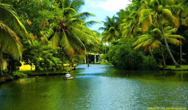 wedding photo - South India Backwaters Tour Packages