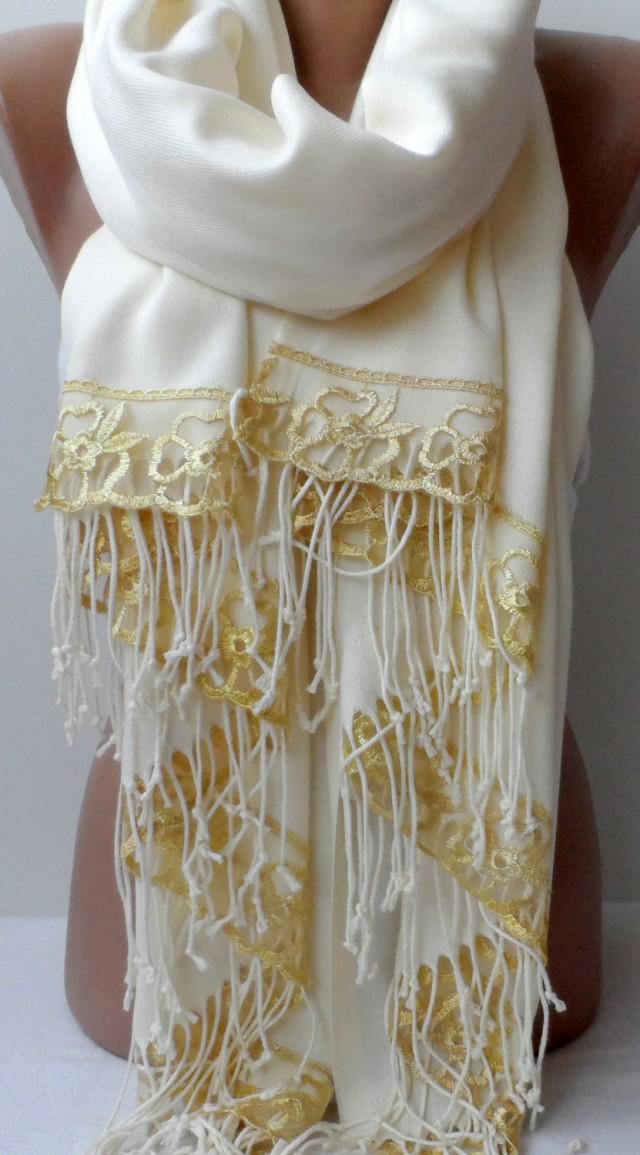 winter wedding shawls for bridesmaids