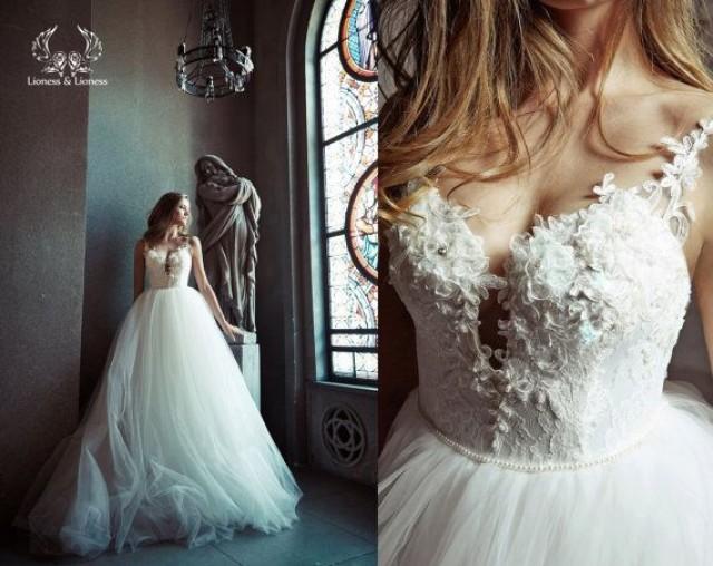 wedding photo - Ball Gown Wedding Dress. Tulle Wedding Dress. Wedding Dress. Bridal Dress. Princess Wedding Dress