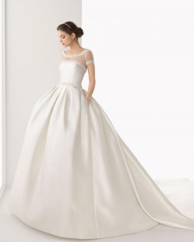 wedding photo - Fabric of Bridal gowns