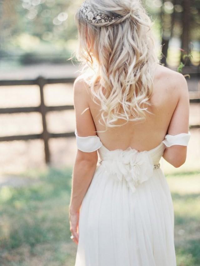 wedding photo - Wedding Dress Back Styles We Love