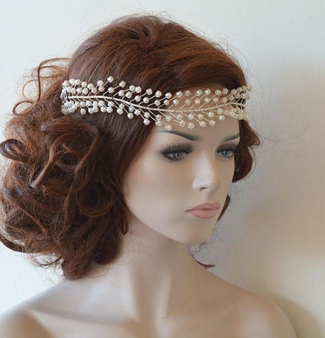 Bridal hair accessories are handmade and you can change the shape by changing the bead. Material:Pearl Crystal Alloy. 1pc Hair pin. Main Color: Silver.