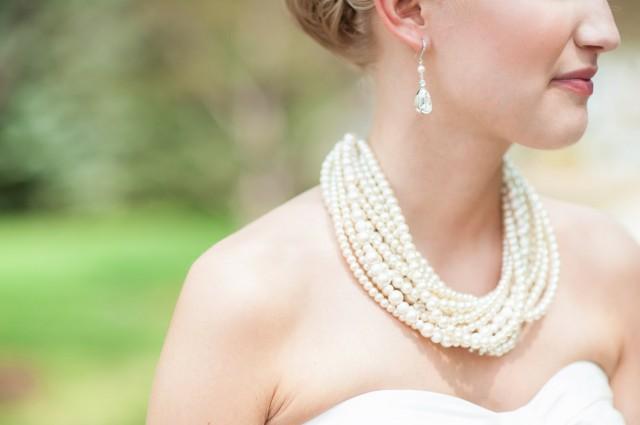 wedding photo - Pearl & Crystal Wedding Necklace