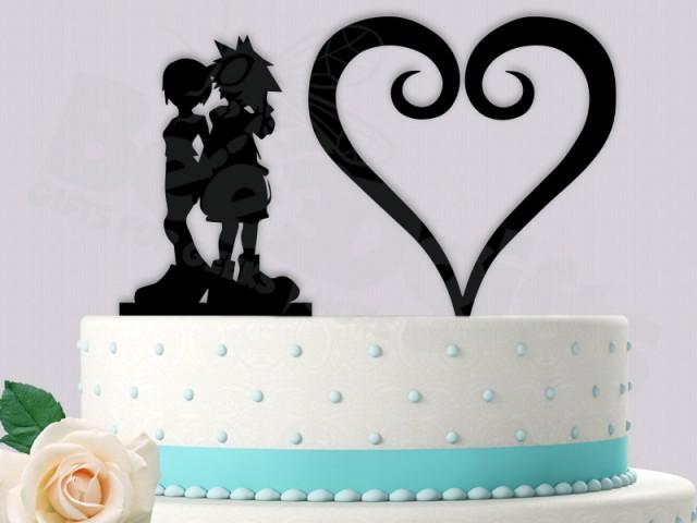 wedding photo - Sora and Kairi Kingdom Hearts Cake Topper.