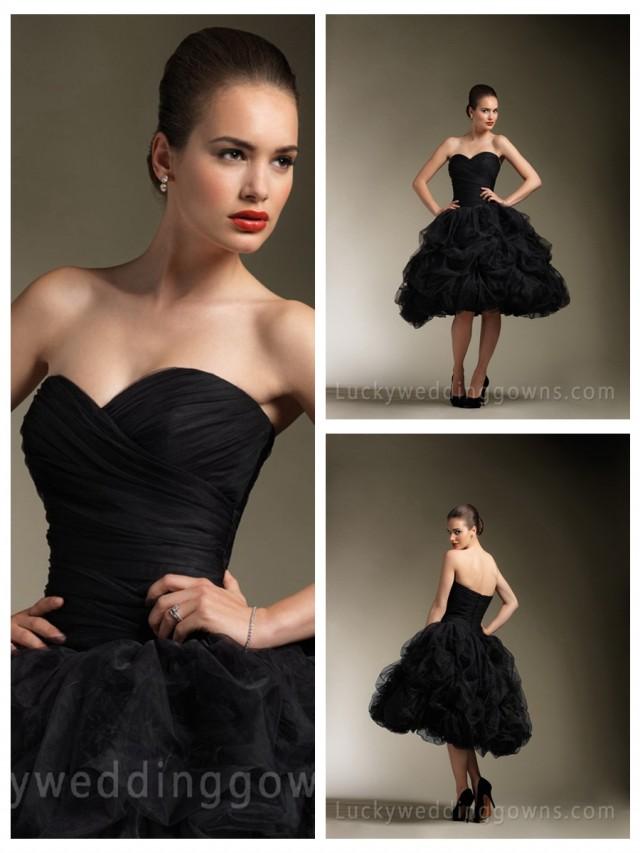 wedding photo - Black Strapless Sweetheart Knee Length Wedding Dress with Stunning Pick Up Skirt