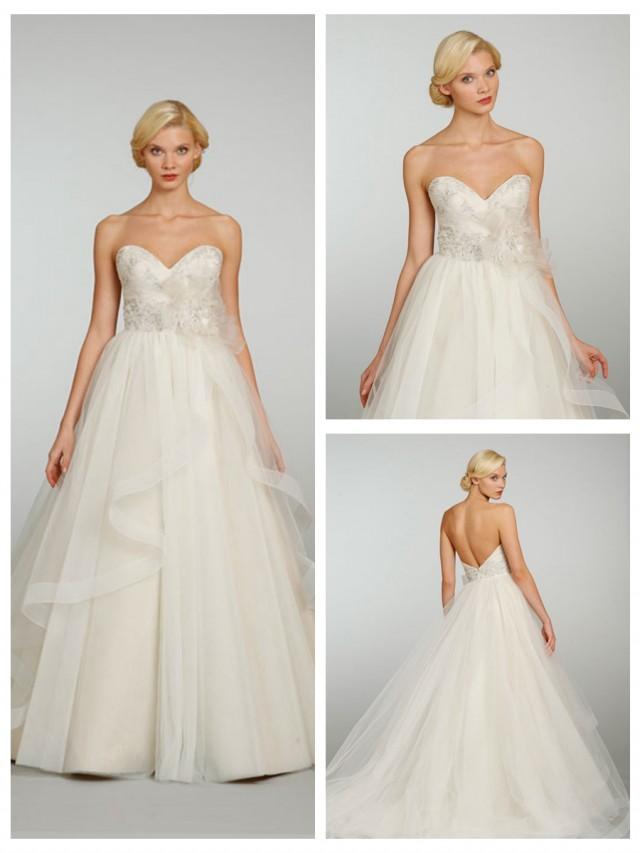 wedding photo - Tulle Strapless Sweetheart Crystal Embroidered Wedding Dress