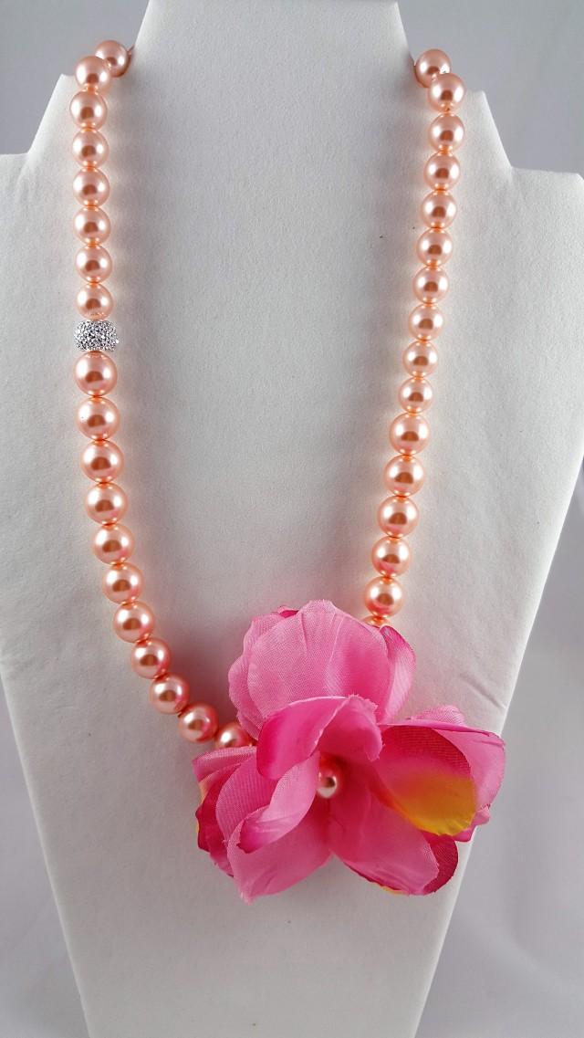wedding photo - Pink pearls neaklace with silk flower