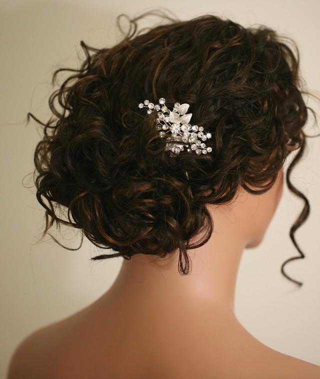 wedding photo - Gold bridal hair comb, pearl and flower wedding comb, wedding hair accessory, bridal headpiece