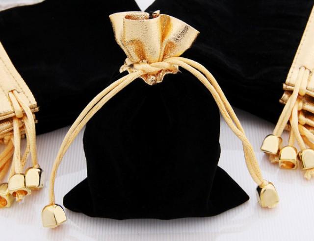 wedding photo - 10 Black Velvet Drawstring Jewelry Gift Pouches Bags MH65