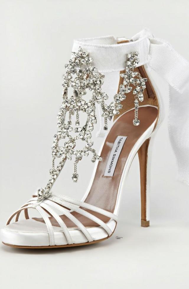 wedding photo - 8 Must-Wear White Wedding Shoes For Guaranteed Perfection