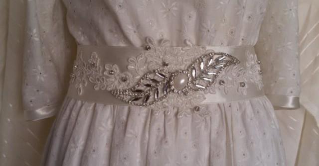 wedding photo - Wedding sash belt, Wedding accessories, Bridal sash, ivory lace bridal belt sash, Wedding lace and pearl sash, Satin ribbon with rhinestone