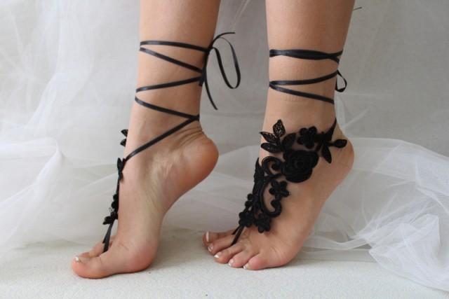 wedding photo - lace anklet
