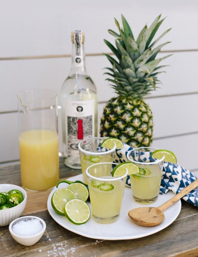 DIY Seasonal Margarita Bar Weddbook